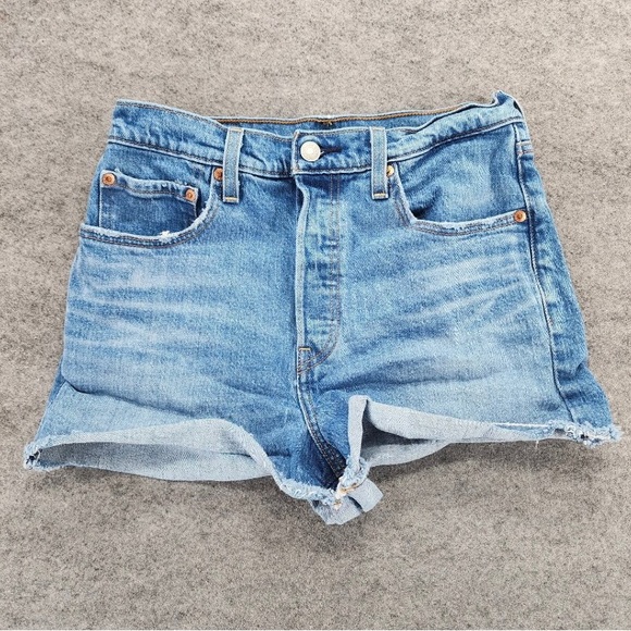 ⚡️Levi’s Ribcage Shorts⚡️ - Picture 3 of 7